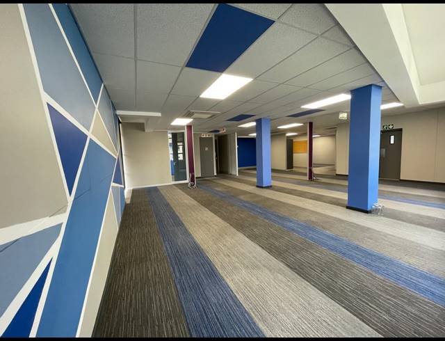 358M² OFFICE TO LET IN BRYANSTON